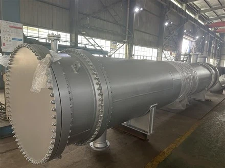 Izmjenjivač topline sa školjkom i cijevi od nehrđajućeg čelika